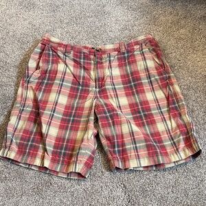 Eddie Bauer Men's Plaid Flat Front Shorts in plaid